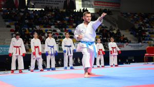 Türkiye Karate Şampiyonası'nın açılış seremonisi yapıldı