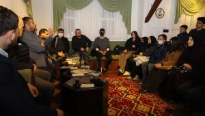 Yazar Kılıçarslan genç meslektaşlarıyla buluştu