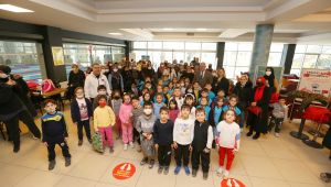 Derince’de 2 bin 538 çocuk havuzla buluşuyor