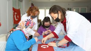 EYDEM'de el emeği ürünler yapıyorlar