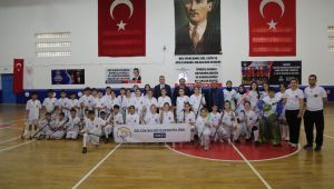 Gölcük Belediyespor, hokey branşında eğitimlere başladı