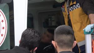 Mesleki eğitim merkezi öğrencisi bıçakla yaralandı
