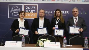 Zirve, insanlığa akademik ışık tutuyor