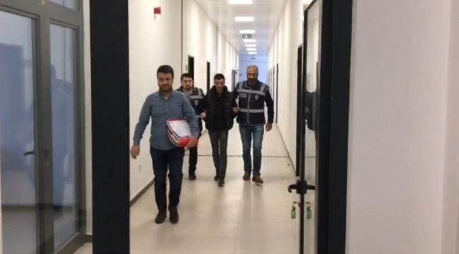 300 bin liralık saat ve telefon çalan şahıs yakalandı