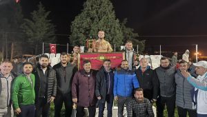Başpehlivanlığı Hüseyin Gümüşalan kazandı
