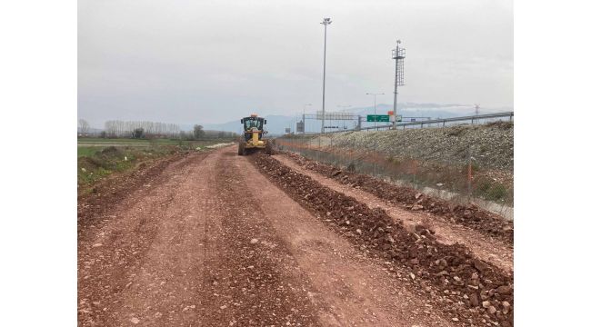 İzmit’in kırsal mahallelerinde yol konforu arttırılıyor
