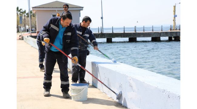 Park Bahçelerden göz dolduran yaza hazırlık