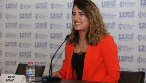 Dilek Cesur: Çocuklara sevgiyle davranın