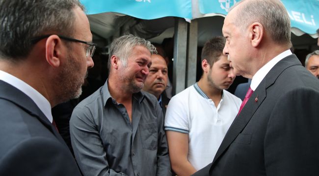 Erdoğan, kazada ölen gencin cenazesine katıldı