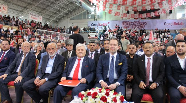 Fatih Erbakan, Kocaeli'de partisinin il kongresine katıldı
