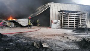 Gebze'de fabrika yangını