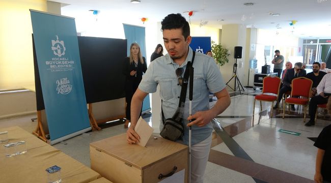 Görme engelliler rahatlıkla oy kullanabilecek!
