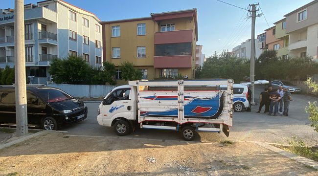 Kamyonet ile çarpışan motosikletin sürücüsü yaralandı