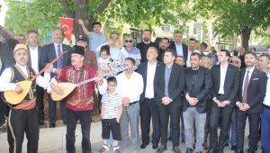 KEDFE, Tanıtım Günleri öncesinde kortej düzenledi