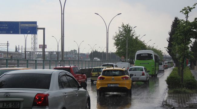 Kocaeli'de kısa süreli sağanak etkili oldu