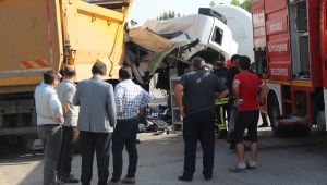 Kocaeli’deki kazada ortalık savaş alanına döndü: 1 yaralı