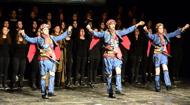 Öğrencilerin 19 Mayıs gösterileri ilgiyle izlendi