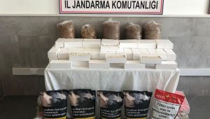 Onlarca kilo kaçak tütün ve binlerce makaron ele geçirildi