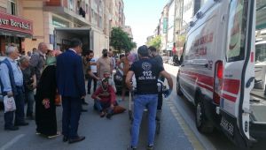 Ters yönde giden otomobil yayaya çarptı