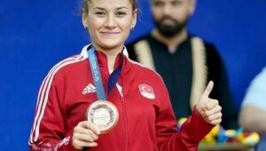 Akdeniz Oyunlarında Tuğba'dan bronz madalya!