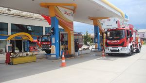 Benzin istasyonunun büfesinde yangın
