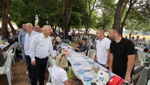 Büyükgöz mesai arkadaşlarını piknikte ağırladı