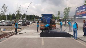 Büyükşehir Yol Bakım Timi her yerde