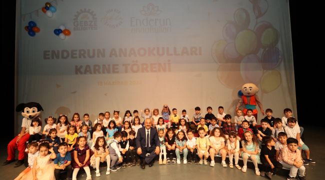 Enderunlu Minikler Karnelerine Kavuştu