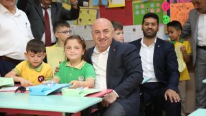 Karneleri Başkan Bıyık dağıttı