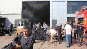 Kocaeli'de geri dönüşüm fabrikasında yangın