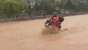 Kocaeli'de yoğun yağış sele döndü