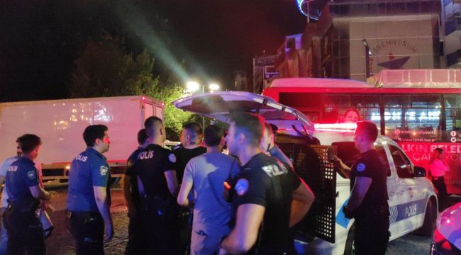 Konserde rahatsızlık veren 2 şahıs gözaltına alındı