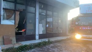 Marangozhanede çıkan yangın korkuttu