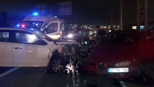 Ters yöne girince karşıdan gelen otomobille çarpıştı