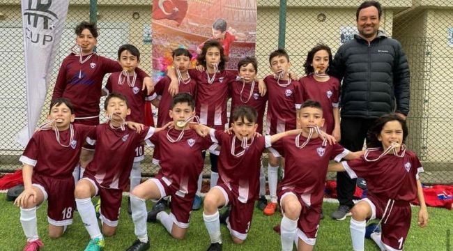 Altyapının parlayan yıldızı Darıca Kalespor