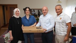 Bir ilçe üç birinci çıkardı