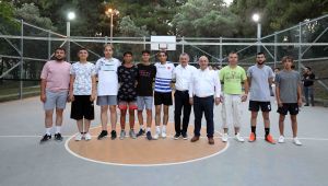 Büyükakın Darıcalı gençlerle eğlendi