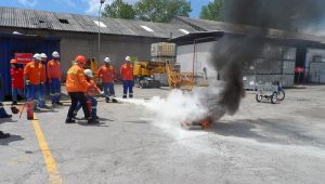 Büyükşehir itfaiyesinden Shell ekiplerine eğitim