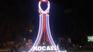 Görsel aydınlatmalar Kocaeli'ye renk katıyor