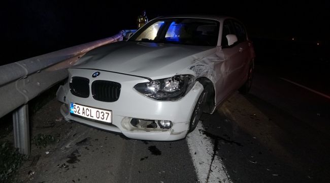 TEM’de otomobil bariyerlere çarptı