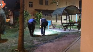 16 yaşındaki genç kavgada boynundan bıçaklandı