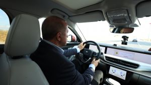 Cumhurbaşkanı Gebze'de TOGG'un test etti