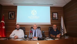 Cumhuriyet Parkını hukuki zeminde yapmaya kararlıyız