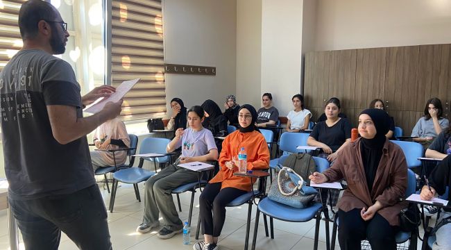 Darıca Belediyesi üniversite yolculuğunda gençlerin yanında