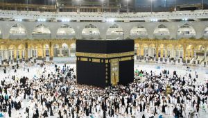 Kabe'nin etrafındaki bariyerler 2,5 yıl sonra kaldırıldı