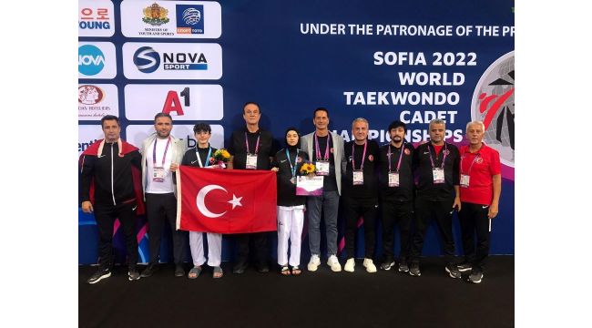 Kağıtsporlu Esila dünya ikincisi oldu