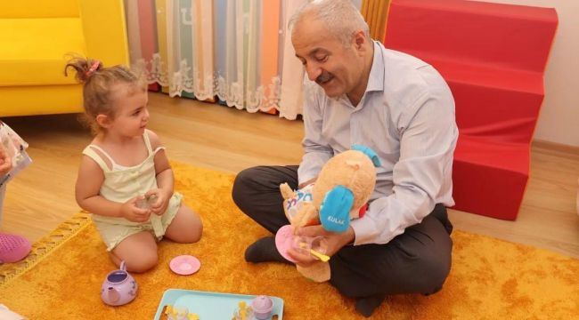 Türkiye'nin ilk 7/24 kreşi Gebze'de açıldı