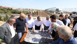 Büyükakın, Turgut Özal Köprüsü çalışmasını inceledi
