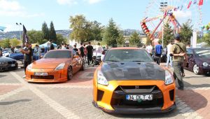 Büyükşehir, modifiyeli araç tutkunlarını buluşturdu