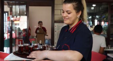 Çayın 2 liraya satıldığı kafe, vatandaşlardan tam not aldı
